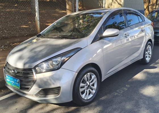 HYUNDAI HB20S 1.0 COMFORT PLUS 12V FLEX 4P MANUAL HYUNDAI HB20S 1.0 COMFORT PLUS 12V FLEX 4P MANUAL
